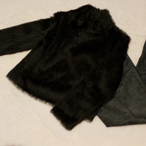 pants and top - Picture 4 of 10